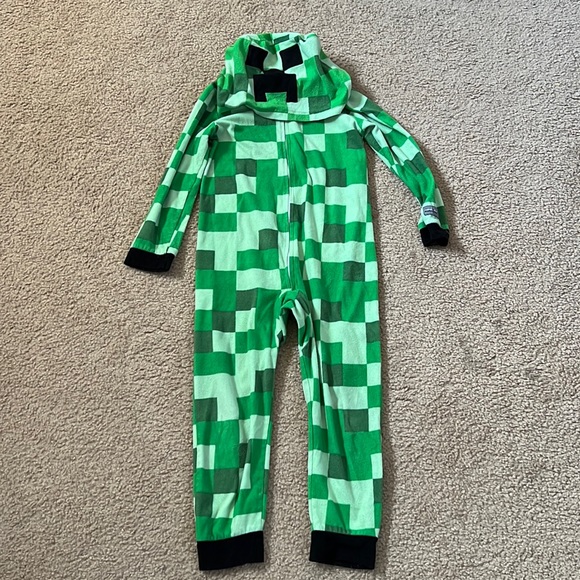 Minecraft Other - Minecraft creeper hooded zip up onesie union suit for boys or girls size 8 green